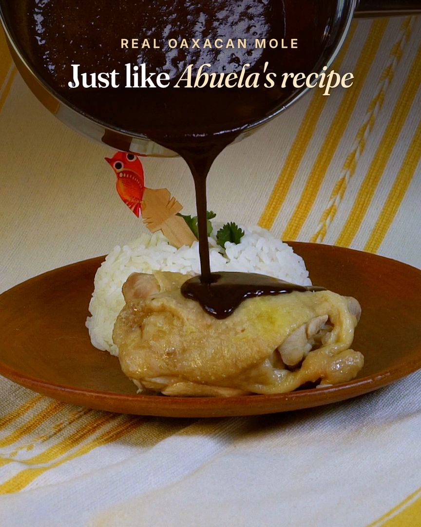 Mole poured over chicken and rice, the three steps to prepare Halietza mole, and the pouches